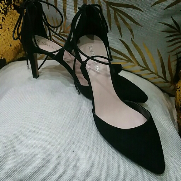 Kelly & Katie - Picture 3 of 5